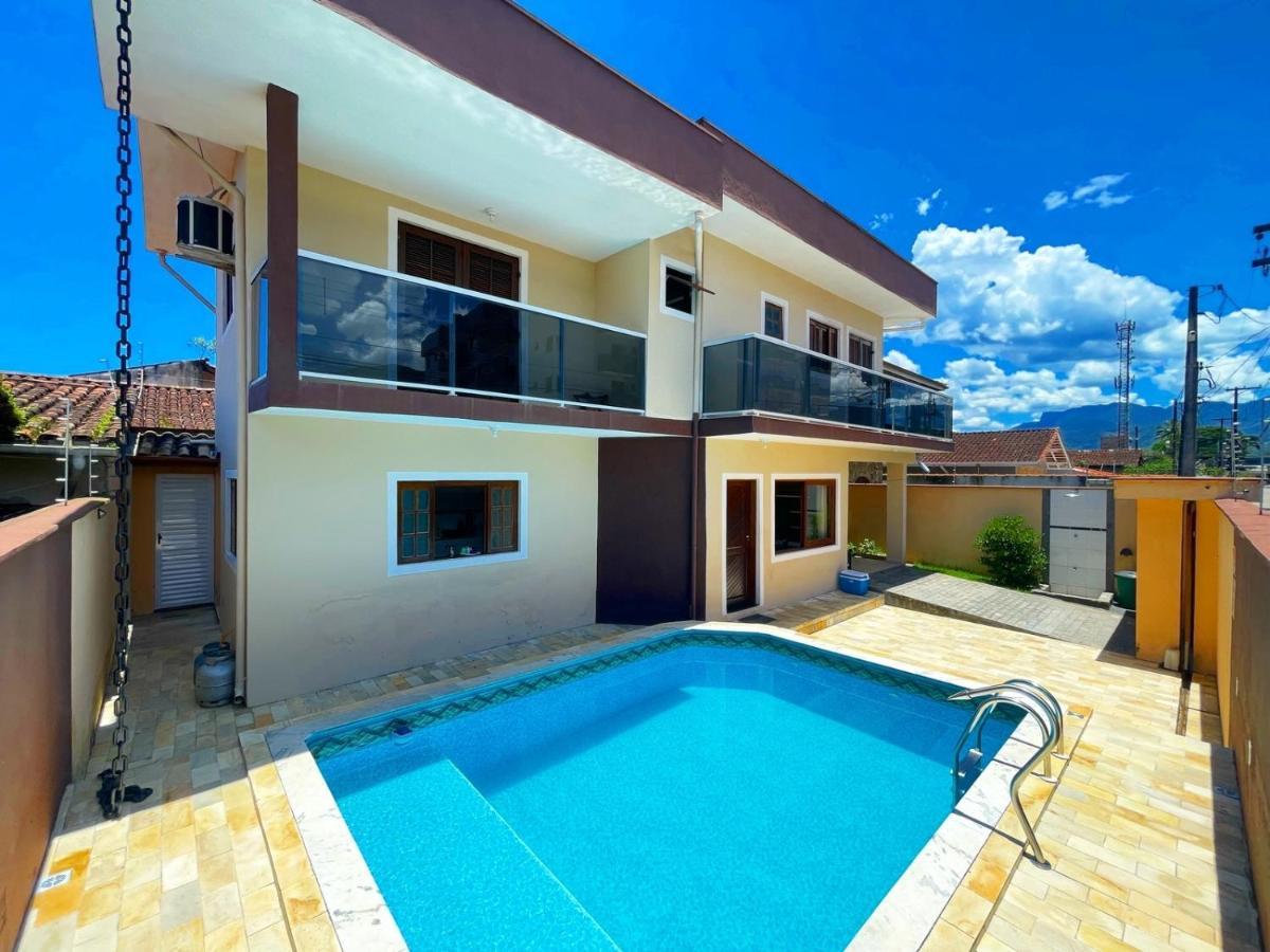 Casa Centro Com Piscina Villa อูบาตูบา ภายนอก รูปภาพ